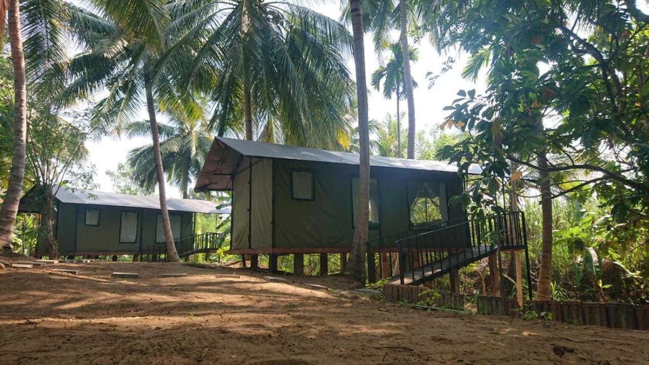 Coconut Camp Udawalawe Dematapelessa Exterior photo